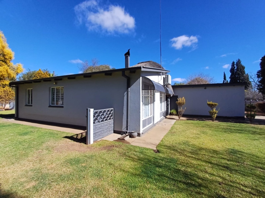 3 Bedroom Property for Sale in Roosheuwel North West